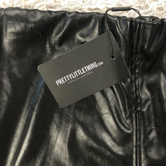 ☀️☀️☀️ 4/$20 NWT! Pretty Little Things Bekka asymmetrical vegan leather skirt! - Picture 6 of 8